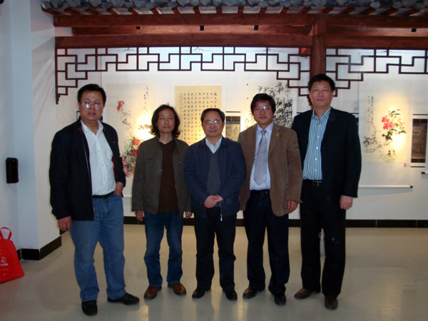 黄山三友书画展在黄山区博物馆隆重开幕(中国山水画艺术网编辑)