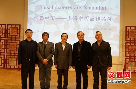 上海中国画作品展亮相德国柏林