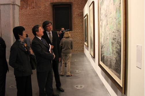 �¾����й���������չ�����������￪Ļ