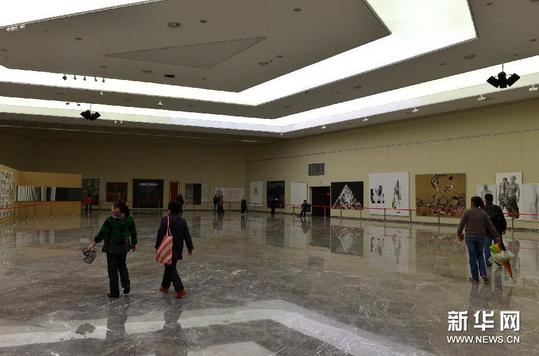 �ۺϲ��ϻ滭��չ����ʮ�ս�