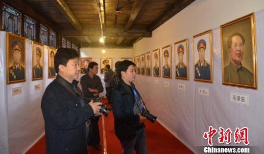 �������������Ϻ���ͻ�չ�����Ĵ���Ԫ