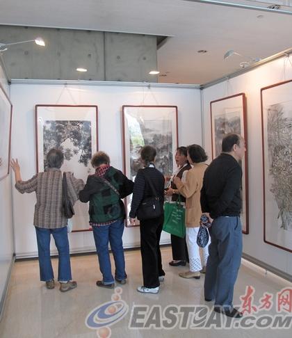 �й���������Ʒ����չ�����Ϻ��ֶ�