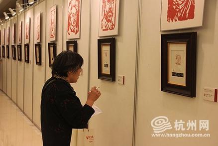 120������������黭����Ʒ�µ����෨��¬����