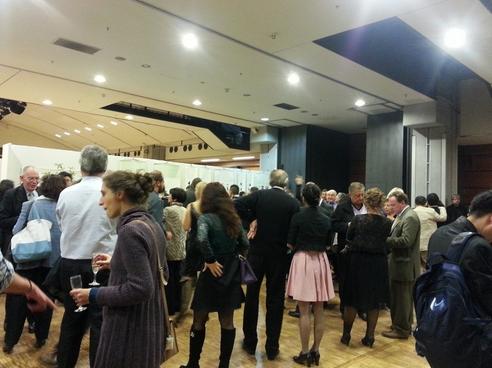 ���������˾�Ʒչ��������¬������Ļ