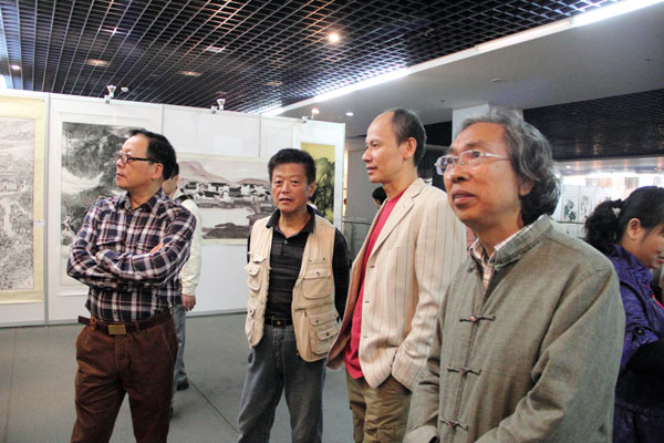 ���ջ�ɽ�ٰ�����조�շ��̡�������Ʒչ