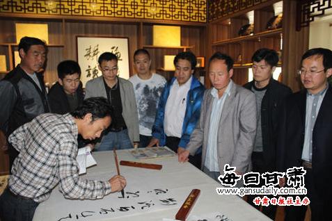 38���黭�Ҹ���ͨμ�ؾٰ콻���ʻ�