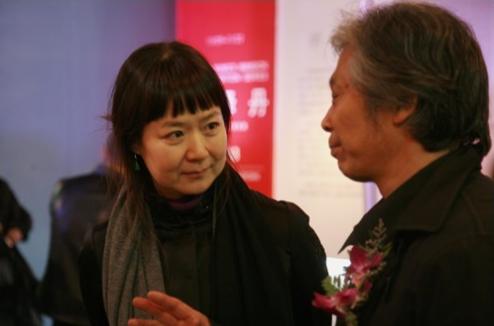 ���뵤�й�����Ʒչ������������Ļ