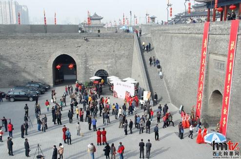 2013������ǽ���������¡���������������չ��Ļ