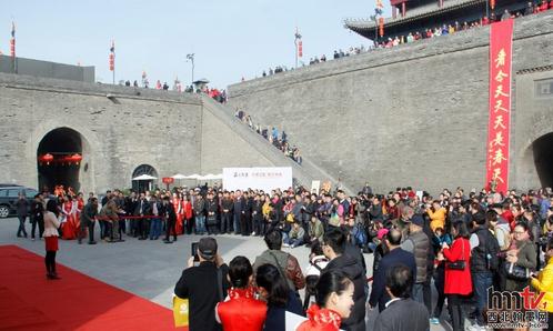 2013������ǽ���������¡���������������չ��Ļ