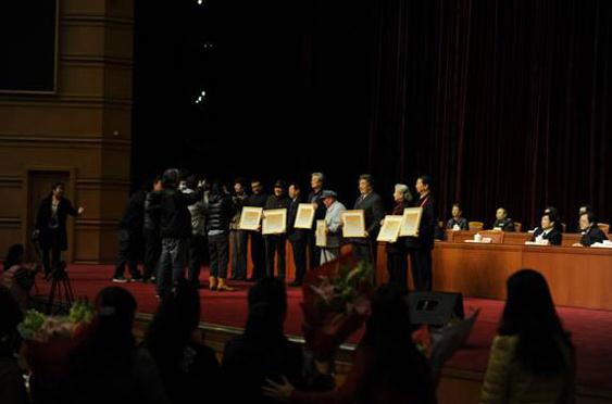 �й���Э�ڰ˴�ȫ����������Ļ ���������鳤