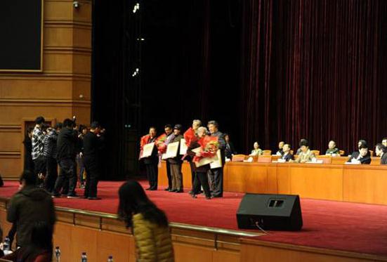 �й���Э�ڰ˴�ȫ����������Ļ ���������鳤