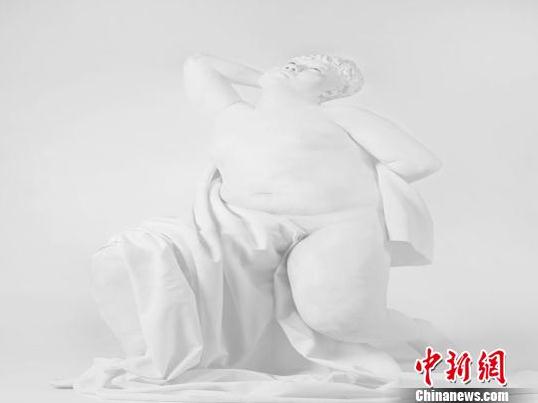 2013�Ϻ�����������չ�л���������Ļ