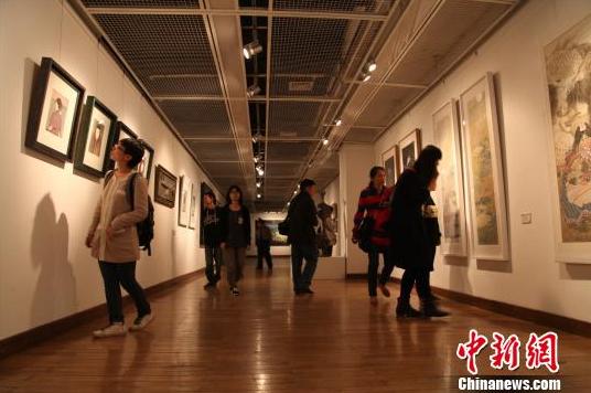 2013ȫ���ص�����ԺУ��ҵ��������Ʒչ�����㽭����