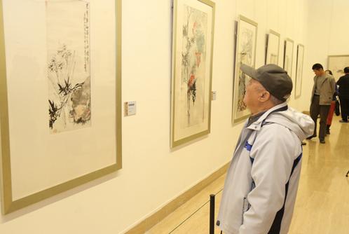 �������ơ����¼��й���չ�й������ݿ�Ļ