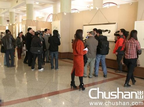 大爱无疆·李瑞卿作品展在全国政协礼堂开幕