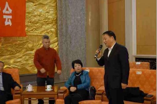 ������黭�������ֻ����������þ���