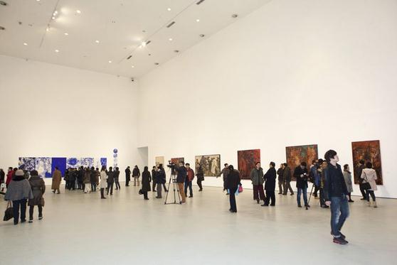 �м᣺70����ͻ�չ�������������