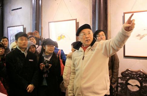 �Ÿ�Դ�黭СƷչ���ں��ݺ�ѩ�ҹʾӿ�Ļ