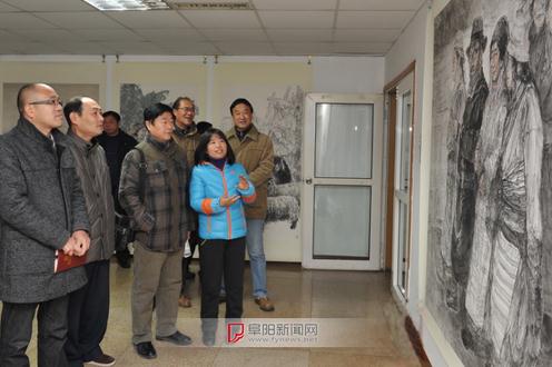 �ְ����й������ﻭ�㱨չ���ո�����չ