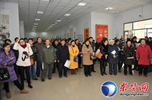 ��Ӫӭ�����黭����չ�ƺ������ݿ�Ļ