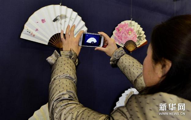 ����������ǿ�ġ�����ӭ��չ���ھ���Ļ