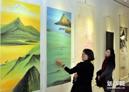 �º�����Ʒչ��̨��̨����չ