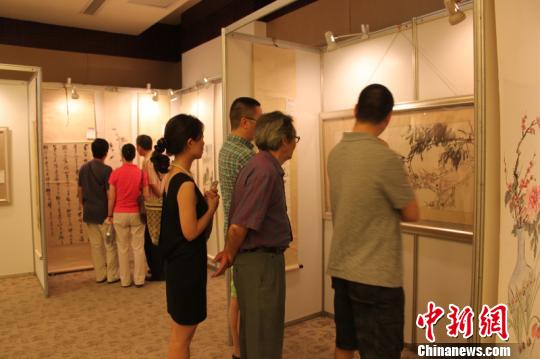 Ϊ��4��Ľ��ճ���2013�׽�������23����ʽ������Ļ������������