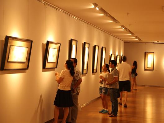 ������Ժ������ΰ��������Զ����Ʒչ�人��չ