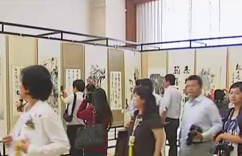 �������� �ھŽ캣Ͽ�����黭������Ʒչ��Ļ