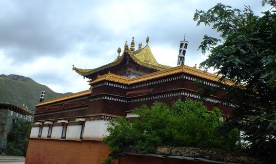 ����ɫ�����������ȫ���黭���Ҹ��ϲɷ��������ڼ�