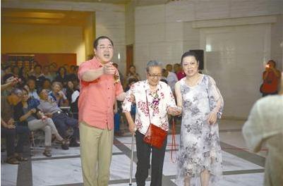 ӢС�ֻ�չ��Ļ ���ݻ�����Ϊʦ