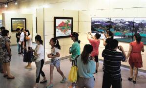 ����д�⡤����ƽ�����ͻ���Ʒչ���ɳ�忪չ