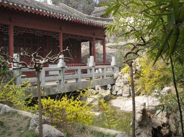 ���գ���������졤�����黭Ժ��Ʒչ���ݿ�Ļ