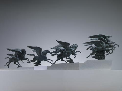 著名雕塑家曹春生从艺60年作品展北京开幕