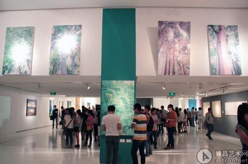 ���߽��й������������������չ����������Ļ