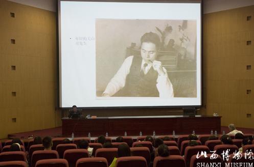 山西太原展出关山月近百件书画精品