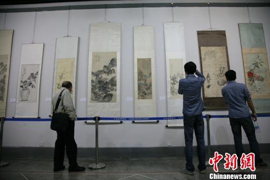 ���������������Ҿ�Ʒչ������Ļ