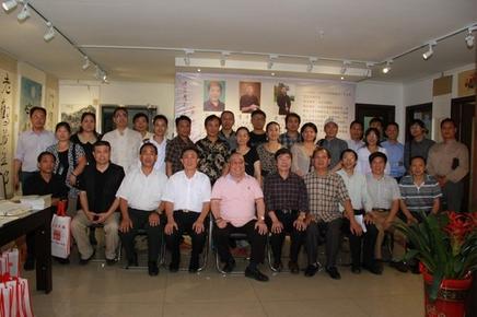 ʵ����������������չ�ھ���Ļ