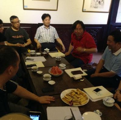 �����ż��黭����Ʒչ�Ĵ��ɶ���ݿ�Ļ