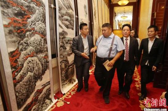 ë�����ϯ����ë�󶫵���120�����黭չ