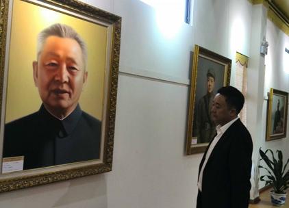 ����ϰ��ѫ����100�����黭չ������չ��Ļ