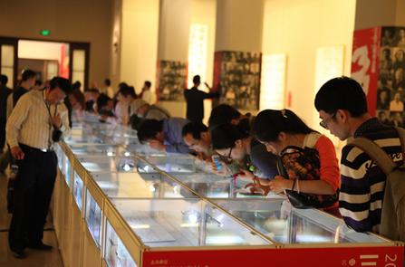 �׽�ȫ�����������鷨��Ʒչ�ھ���Ļ