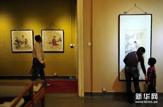 �й����ﻭ����������Ʒչ�����������ݿ�Ļ