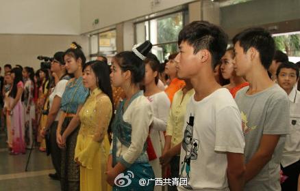 ���߽��й�����������������Ʒչ����������Ļ