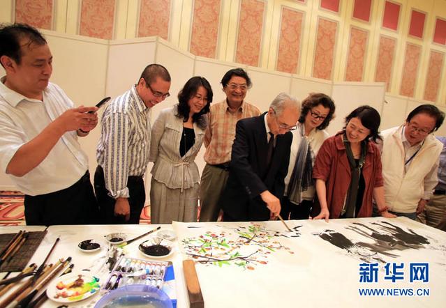 ī�����������顤�й����ͻ���չ���ſ�Ļ