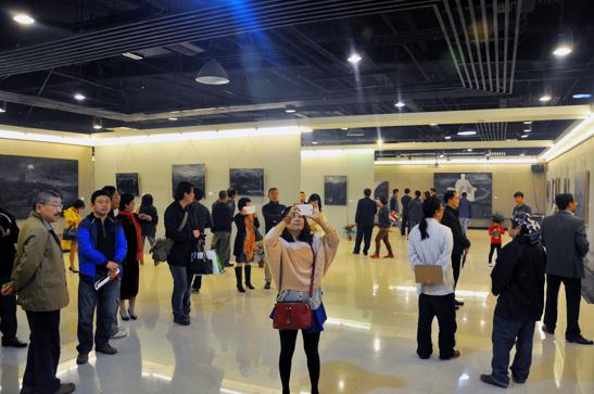 ���ڡ��ס����ڽ����ͻ���Ʒչ��������������¡�ؿ�Ļ