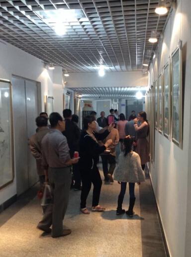 �λ��۵������ž��ɹ���չ�ڸ��ܿ�չ