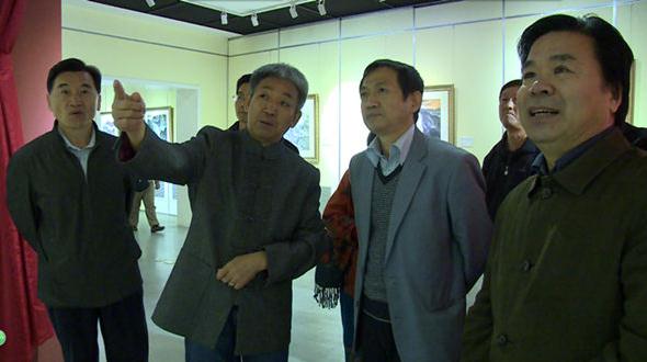 ����ѰԴ•��īн���й���������Ʒչ�ھ���Ļ