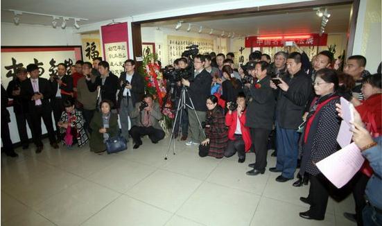 �й������鷨չ�ھ�¡�ؾ���