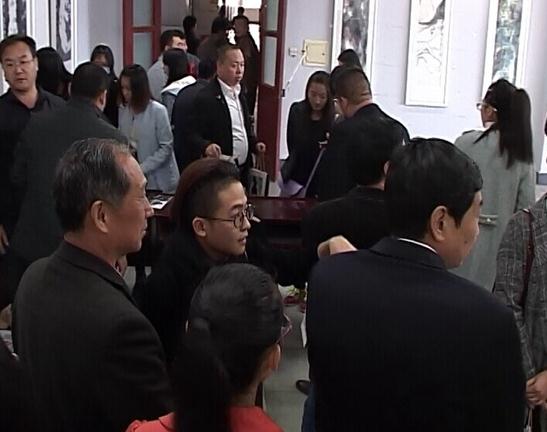 ����ſ�����԰չ��������ϰ���Ⱥ��������